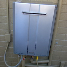 morning-vista-lane-rinnai-tankless-water-heater 1